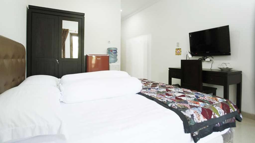 Andelis Homestay Yogyakarta Exterior photo
